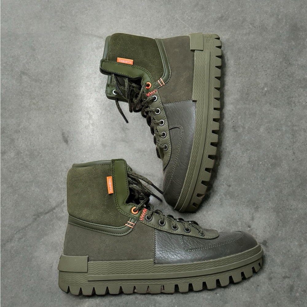 Xarr Mountain boot by Nike